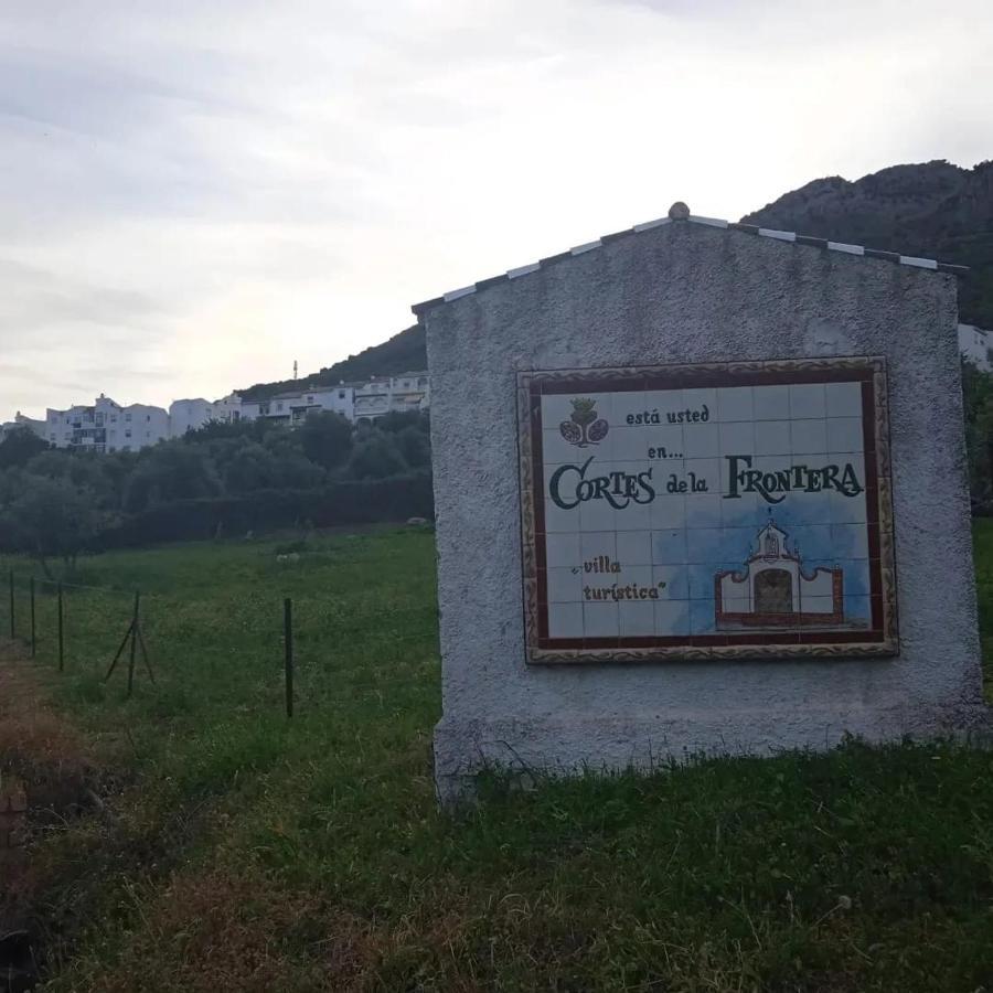 Pension La Sierra Cortes de la Frontera Exterior photo