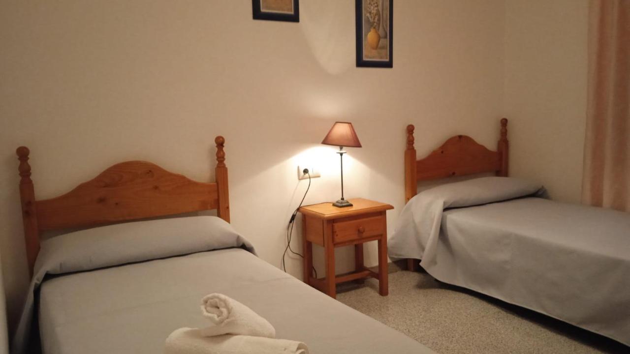 Pension La Sierra Cortes de la Frontera Exterior photo